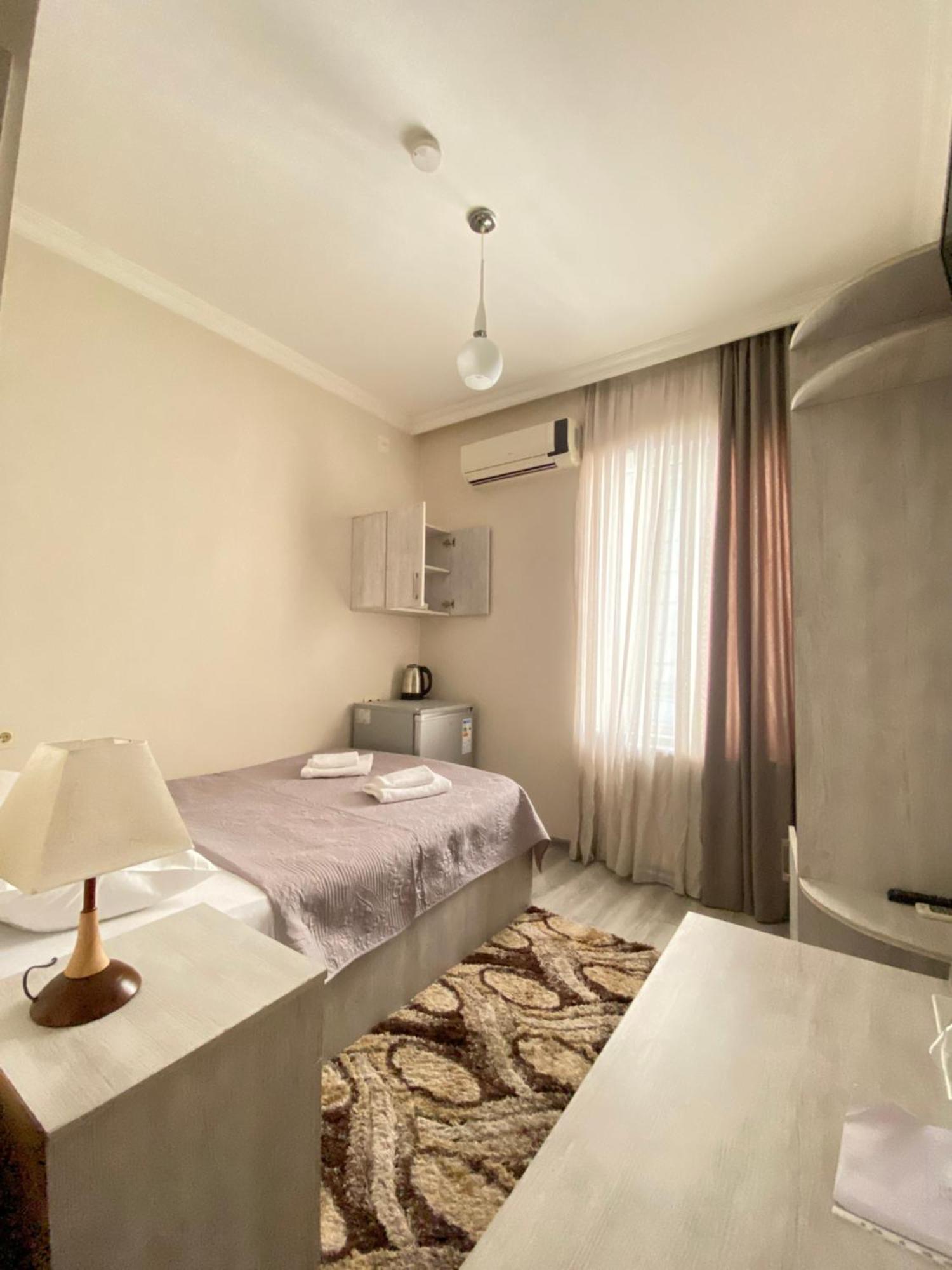 Hotel Garanti Batumi Bagian luar foto