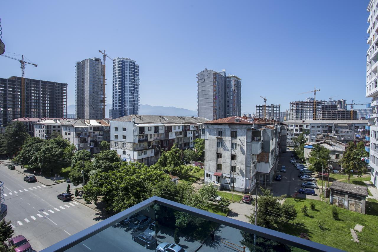 Hotel Garanti Batumi Bagian luar foto